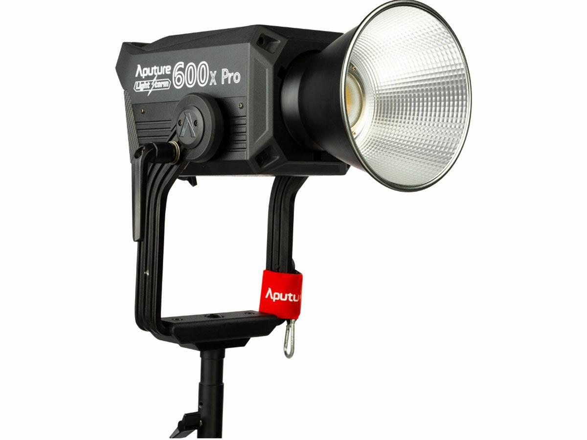 Aputure LS 600X Pro lamp