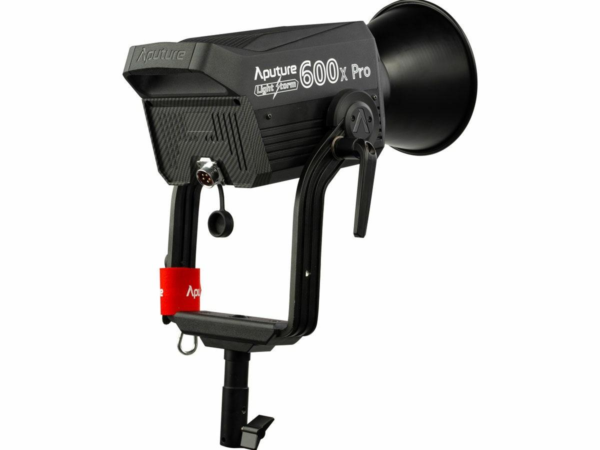 Aputure LS 600X Pro lamp